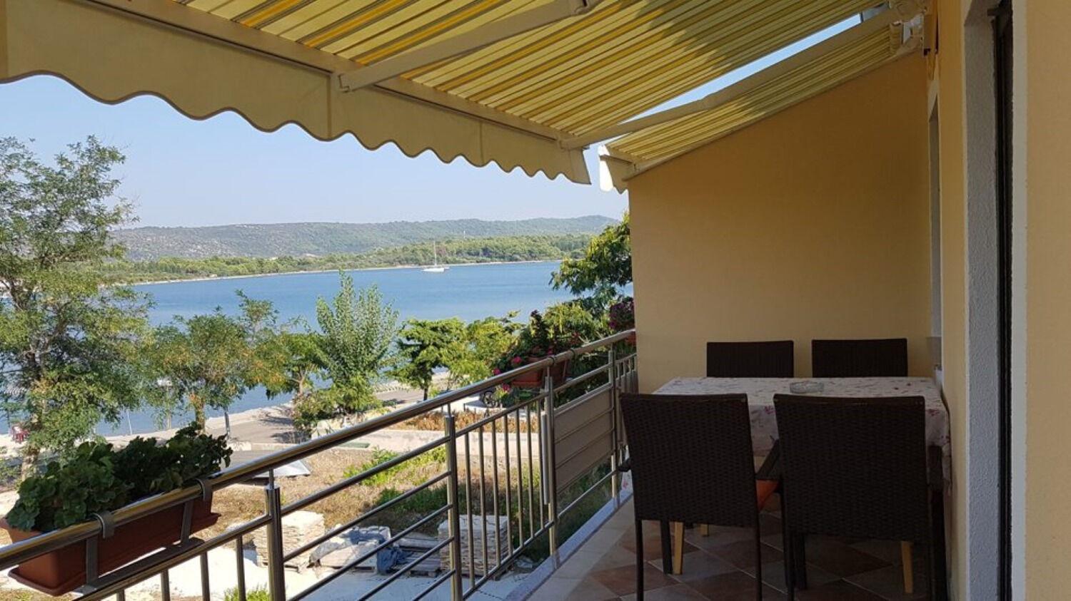 Apartment Zvone Veli Rat Esterno foto