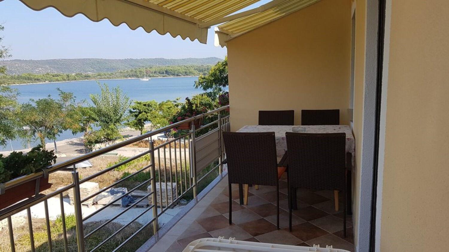 Apartment Zvone Veli Rat Esterno foto