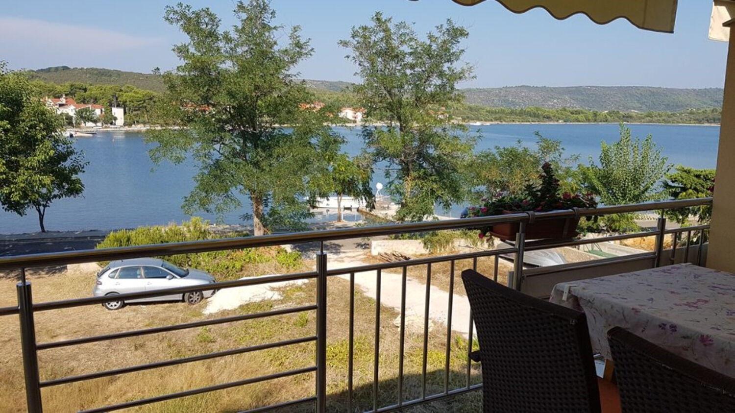 Apartment Zvone Veli Rat Esterno foto
